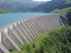 Essais annuels des vannes de fond du barrage de la Gittaz et du barrage de Roselend