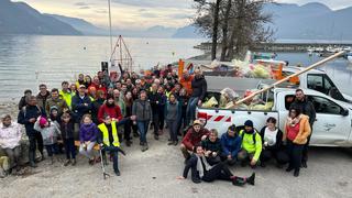 Opération de nettoyage des berges du lac du Bourget 